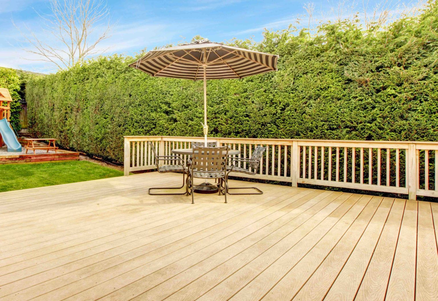 decking_products_at_oakwell_Birstall_Gomersal_Drighlington